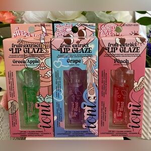 🆕💋 VIRAL IONI GLOW-GETTER FRUIT EXTRACT “LIP-GAZE” COLLECTION. BRAND NEW SEALED!
